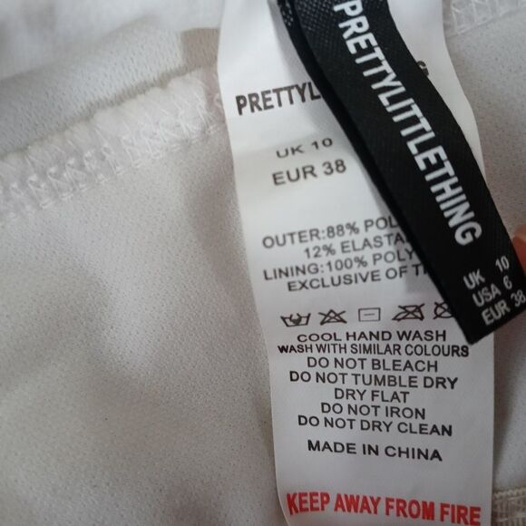 PrettyLittleThing crop top  - Picture 5 of 6